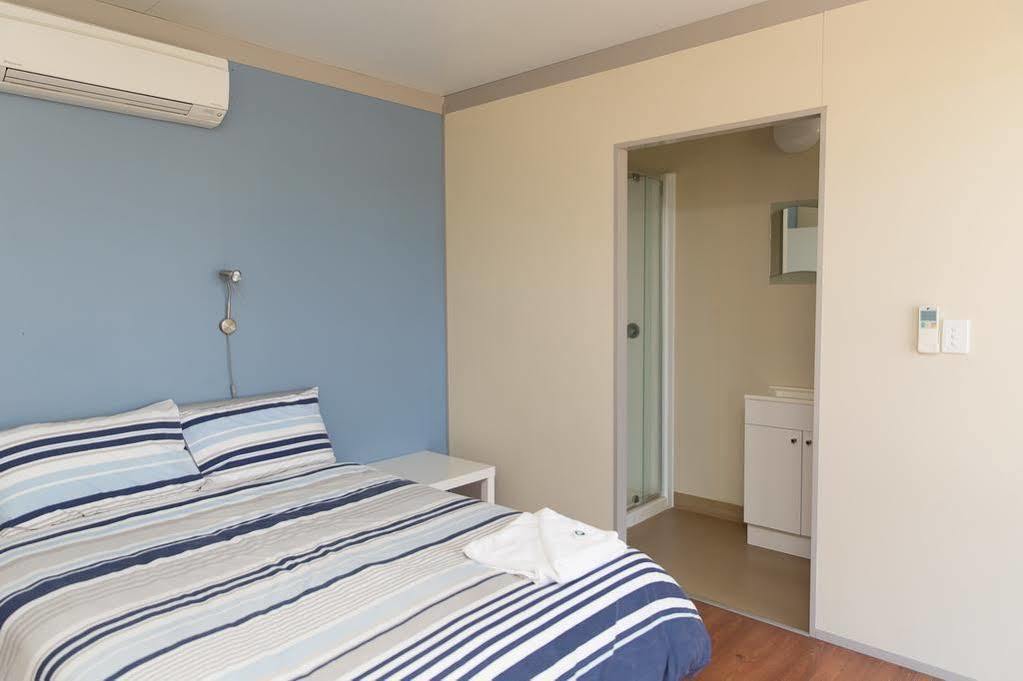 Merinda Village Hotel Боуен Екстер'єр фото